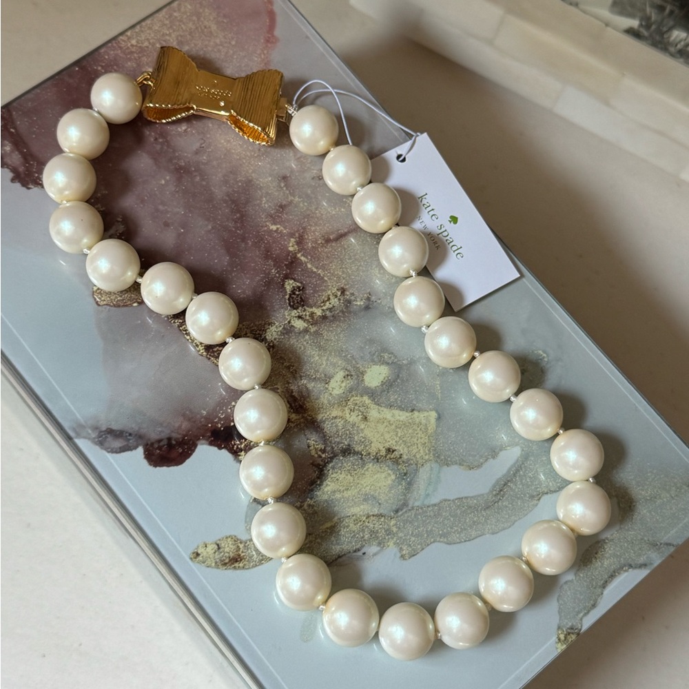 LAST ONE! Kate Spade Pearls Short Necklace NWT! - Picture 11 of 12